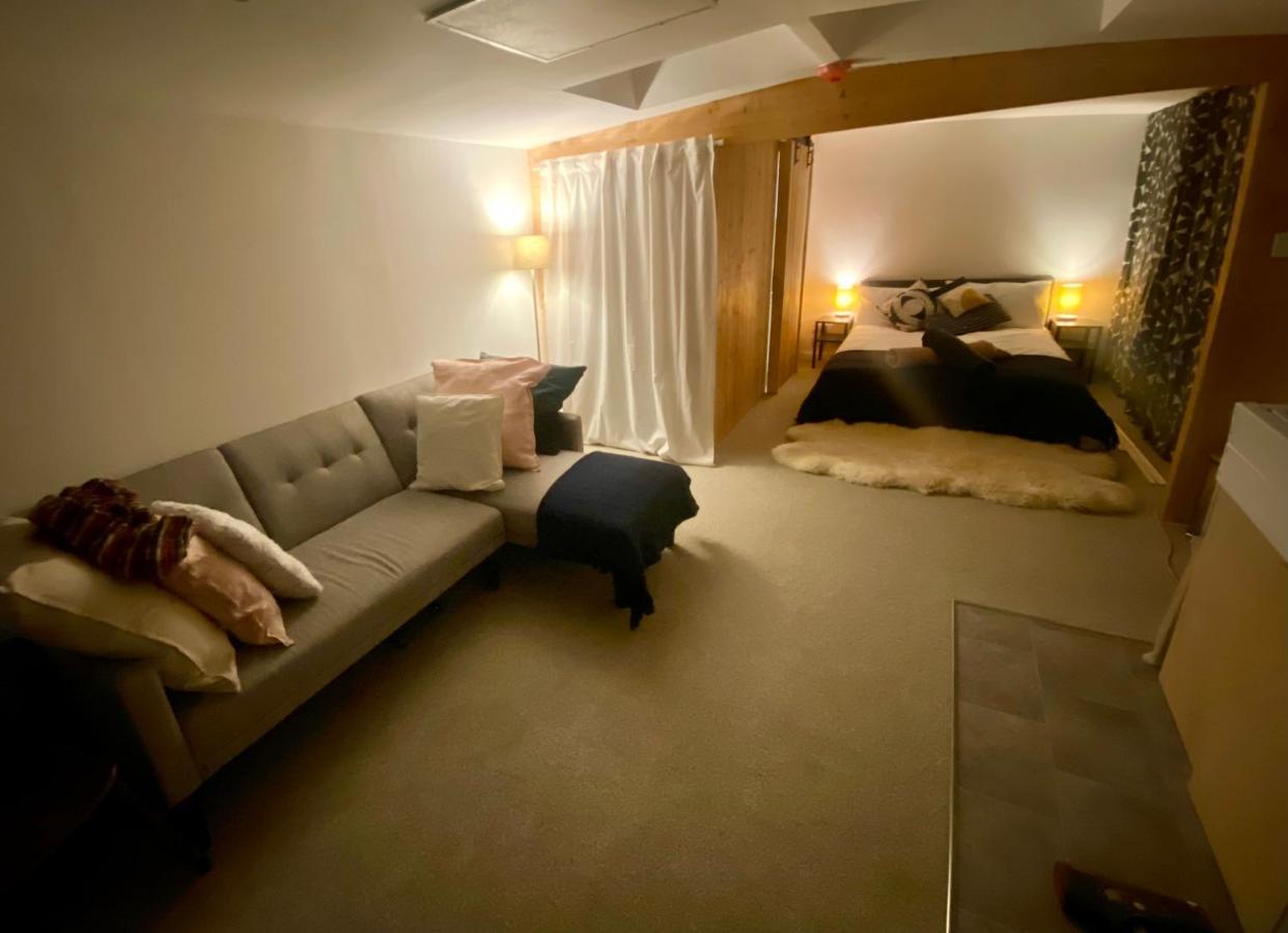 The Dragonfly Bnb, กลาสตันเบอรี ภายนอก รูปภาพ